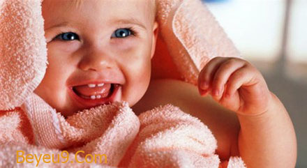 Những cách giảm đau cho bé khi mọc răng. Các phương pháp giảm đau hiệu quả và xử lý khi trẻ sơ sinh mọc răng
